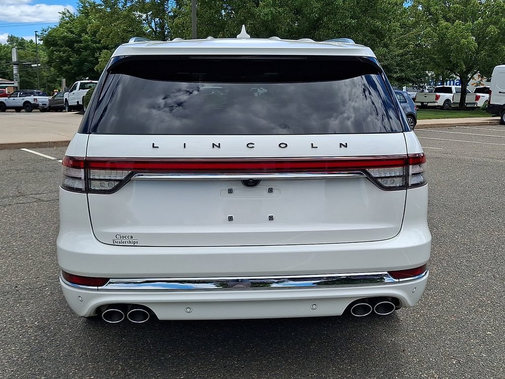 Certified 2023 Lincoln Aviator Black Label w/ Dynamic Handling Package AWD/4WD image 8
