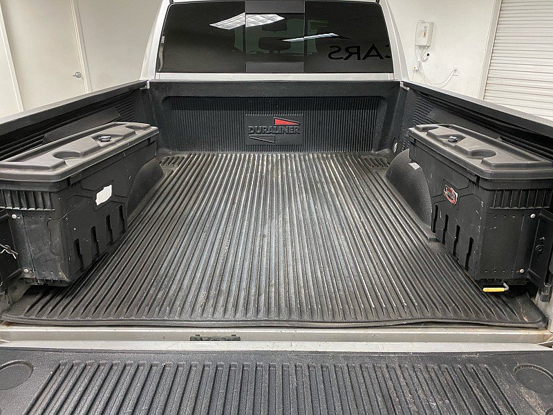 Used 2013 RAM 1500 Classic SLT w/ Premium Display Pkg image 12