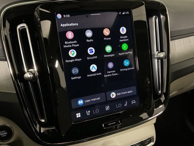 Certified 2025 Volvo XC40 B5 Ultra AWD/4WD image 13