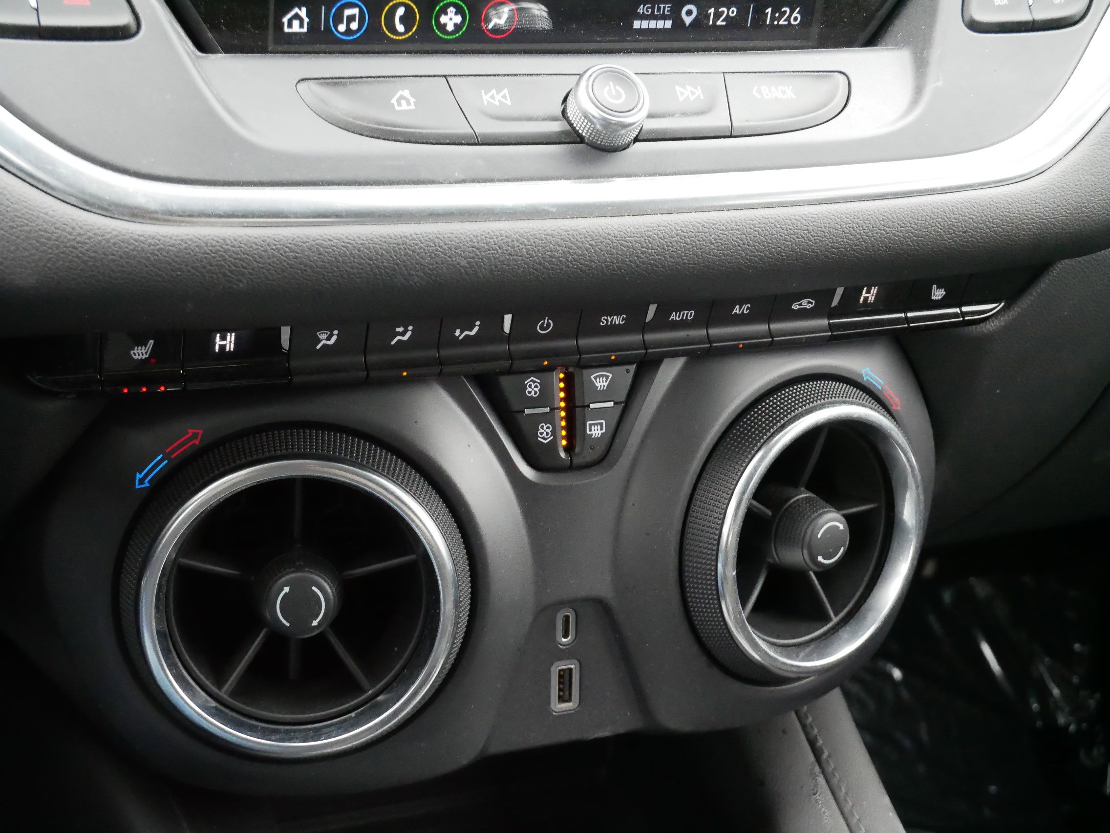 Used 2022 Chevrolet Blazer LT image 23