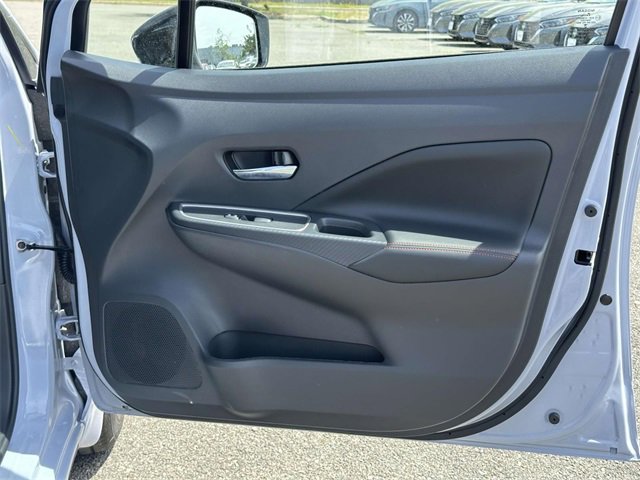 New 2025 Nissan Versa SR w/ Trunk Package image 8