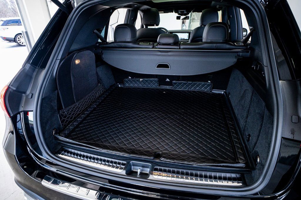 Used 2023 Mercedes-Benz GLE 350 4MATIC w/ AMG Line Exterior image 60