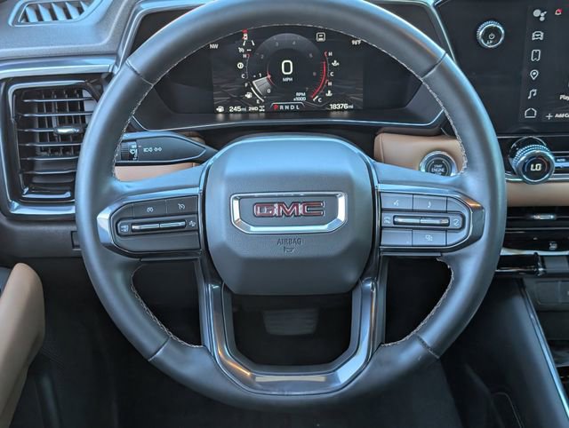 Used 2023 GMC Canyon AT4 w/ Canyon Safety Plus Package AWD/4WD image 11