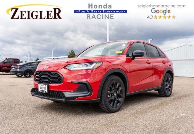 Used 2025 Honda HR-V Sport image 3