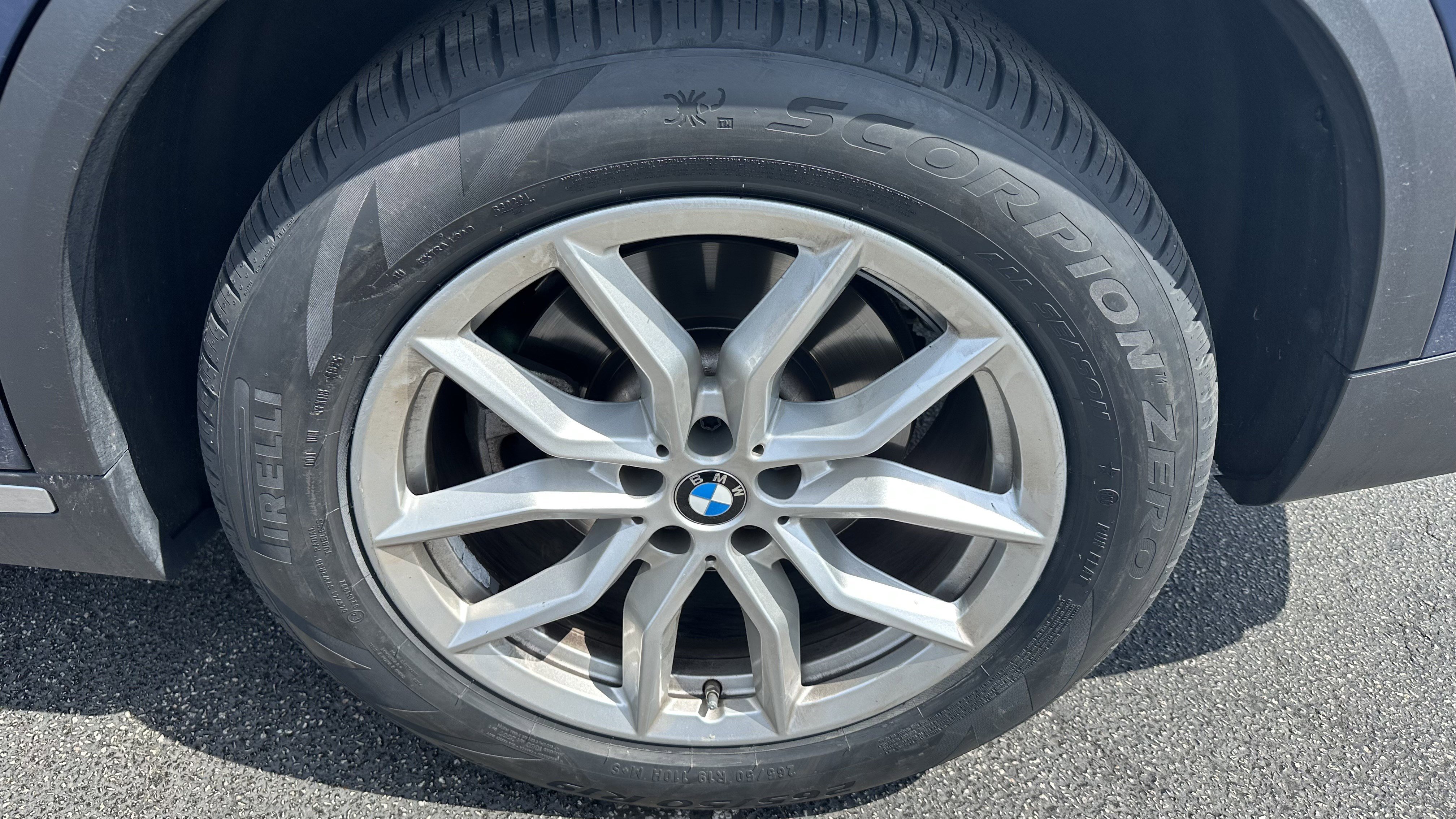 Certified 2022 BMW X5 xDrive40i w/ Premium Package image 13