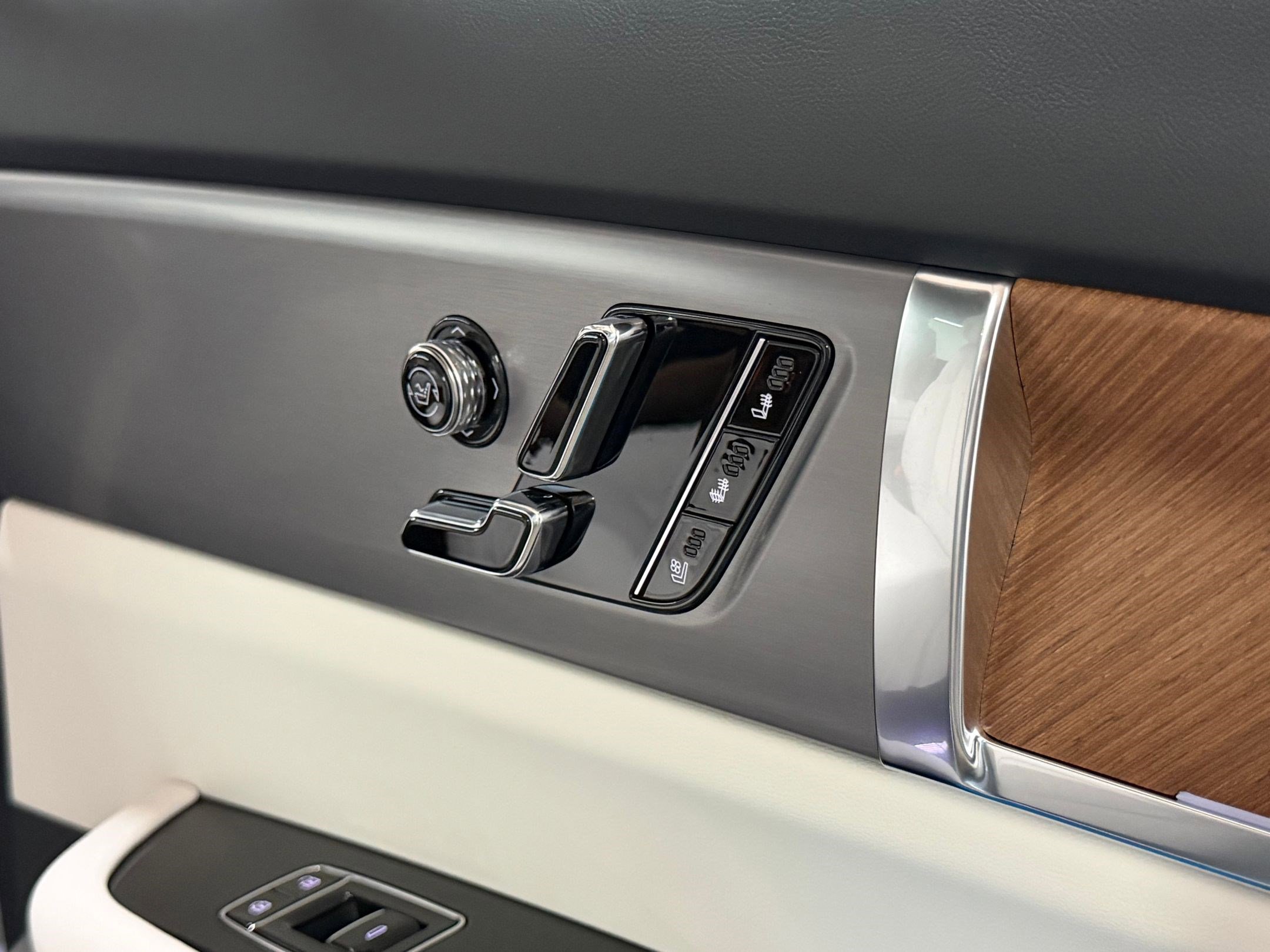 New 2026 Cadillac Vistiq Sport image 51
