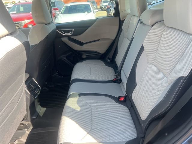 Used 2023 Subaru Forester Premium image 8