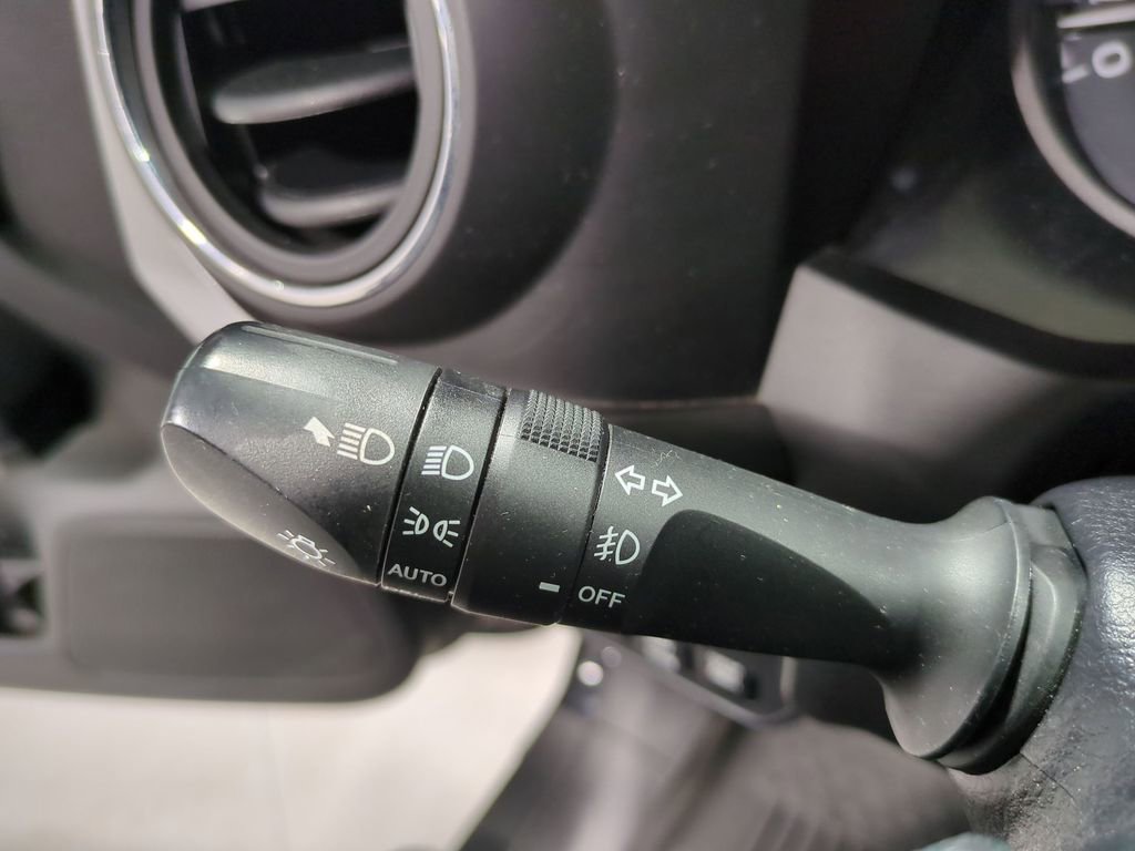 Used 2021 Toyota Tacoma TRD Off-Road image 30