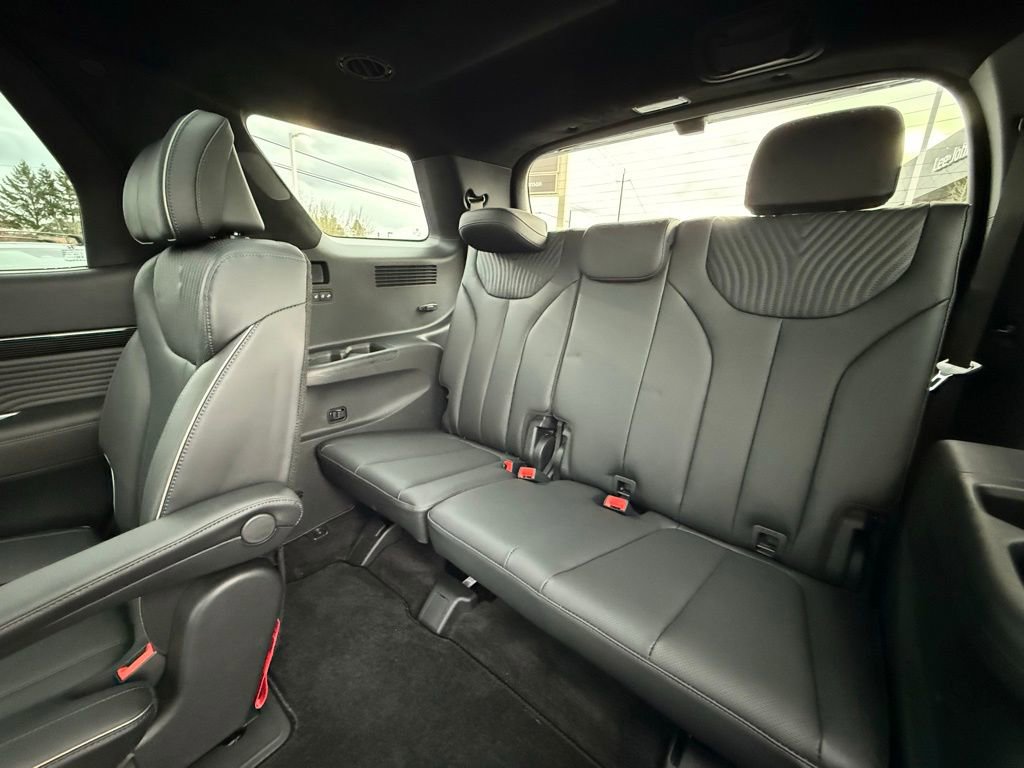 Used 2025 Hyundai Palisade Calligraphy AWD/4WD image 18
