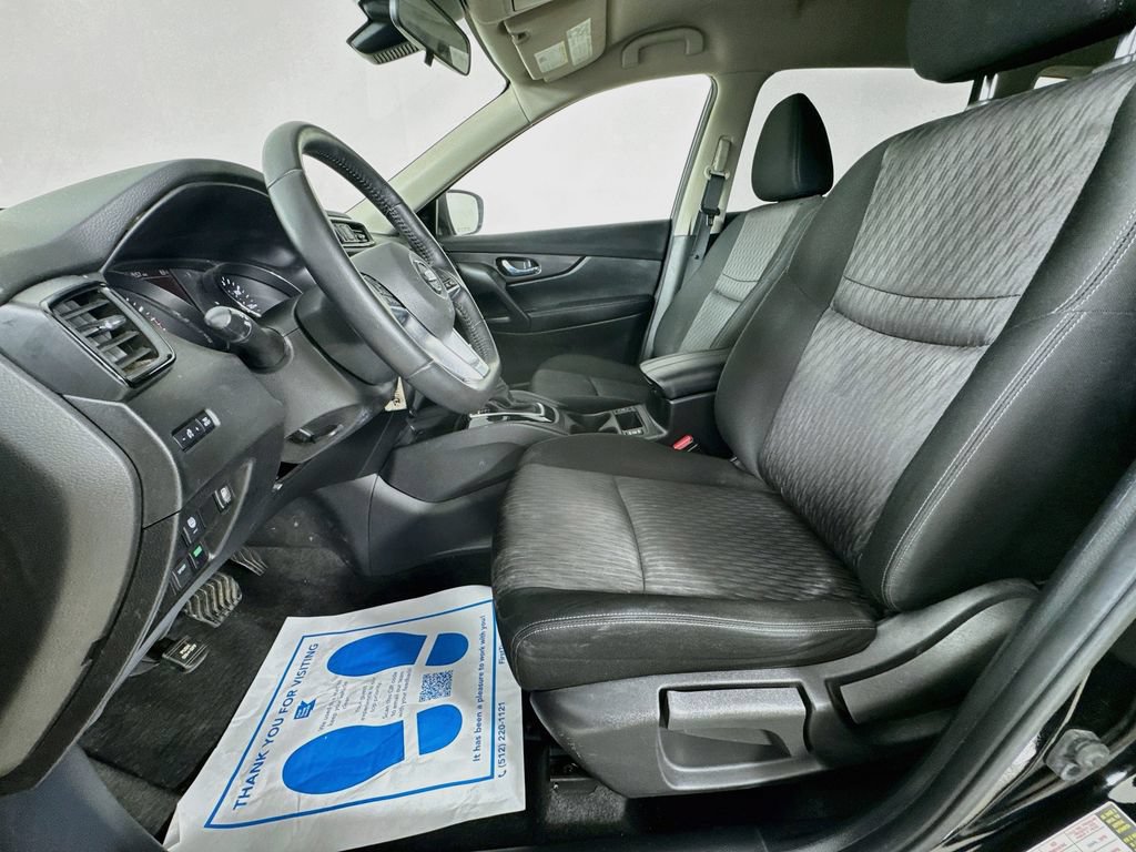 Used 2019 Nissan Rogue S w/ Special Edition Package FWD image 25