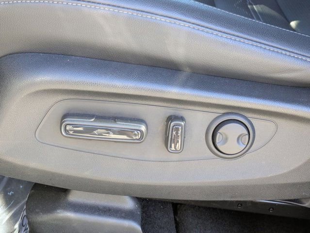 Used 2025 Honda CR-V EX-L image 6