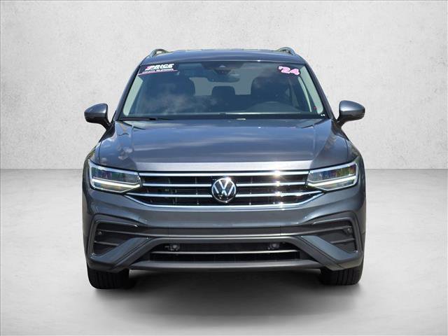 Used 2024 Volkswagen Tiguan SE video 2