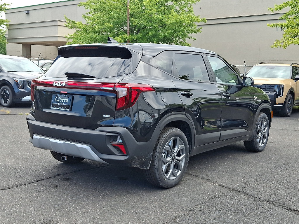 New 2026 Kia Seltos LX AWD/4WD image 7