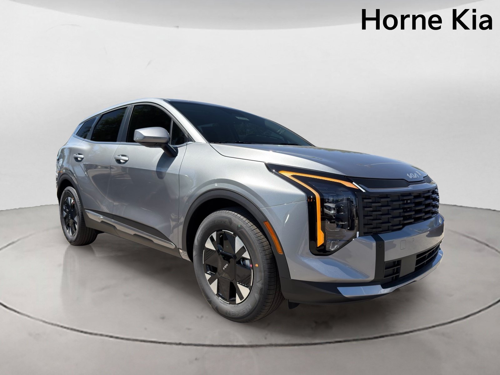 New 2026 Kia Sportage LX FWD image 2