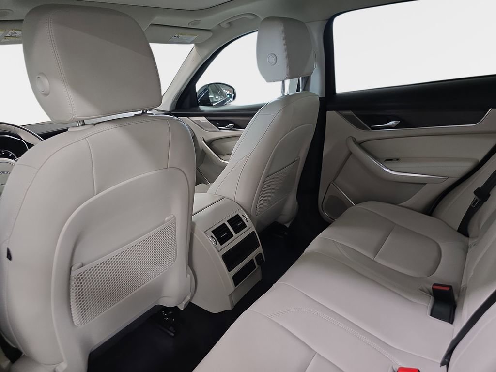 Used 2021 Jaguar F-PACE image 16