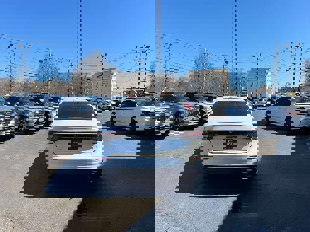 Used 2023 Honda Accord EX image 6