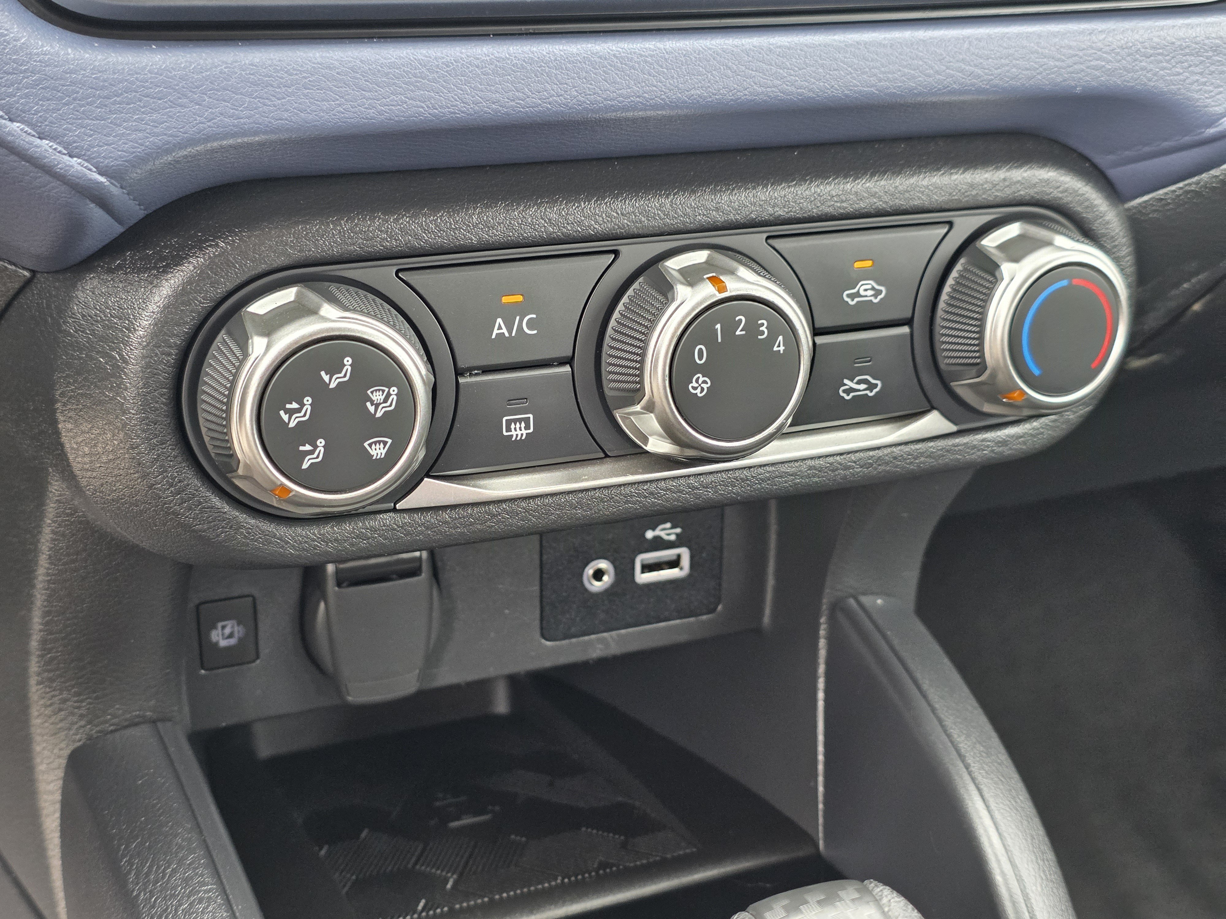 Certified 2024 Nissan Versa SV w/ Electronics Package FWD image 45