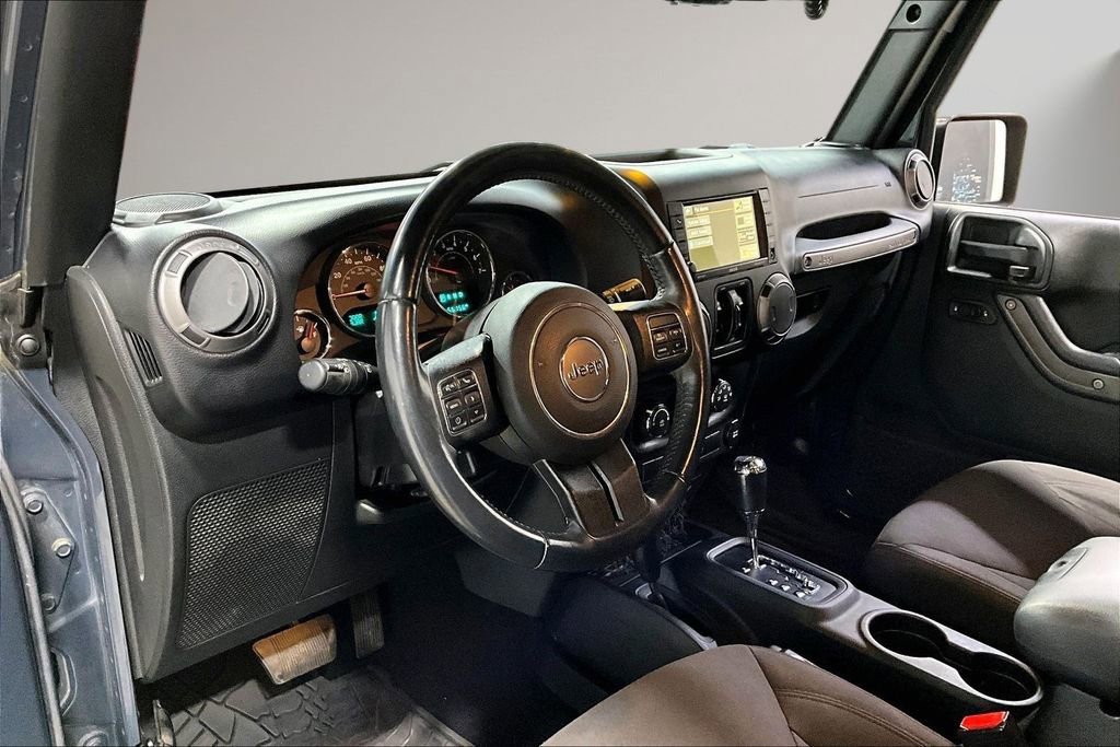 Used 2017 Jeep Wrangler Unlimited Willys image 16