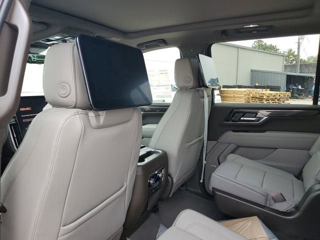 New 2026 GMC Yukon XL Elevation w/ Elevation Premium Package AWD/4WD image 10