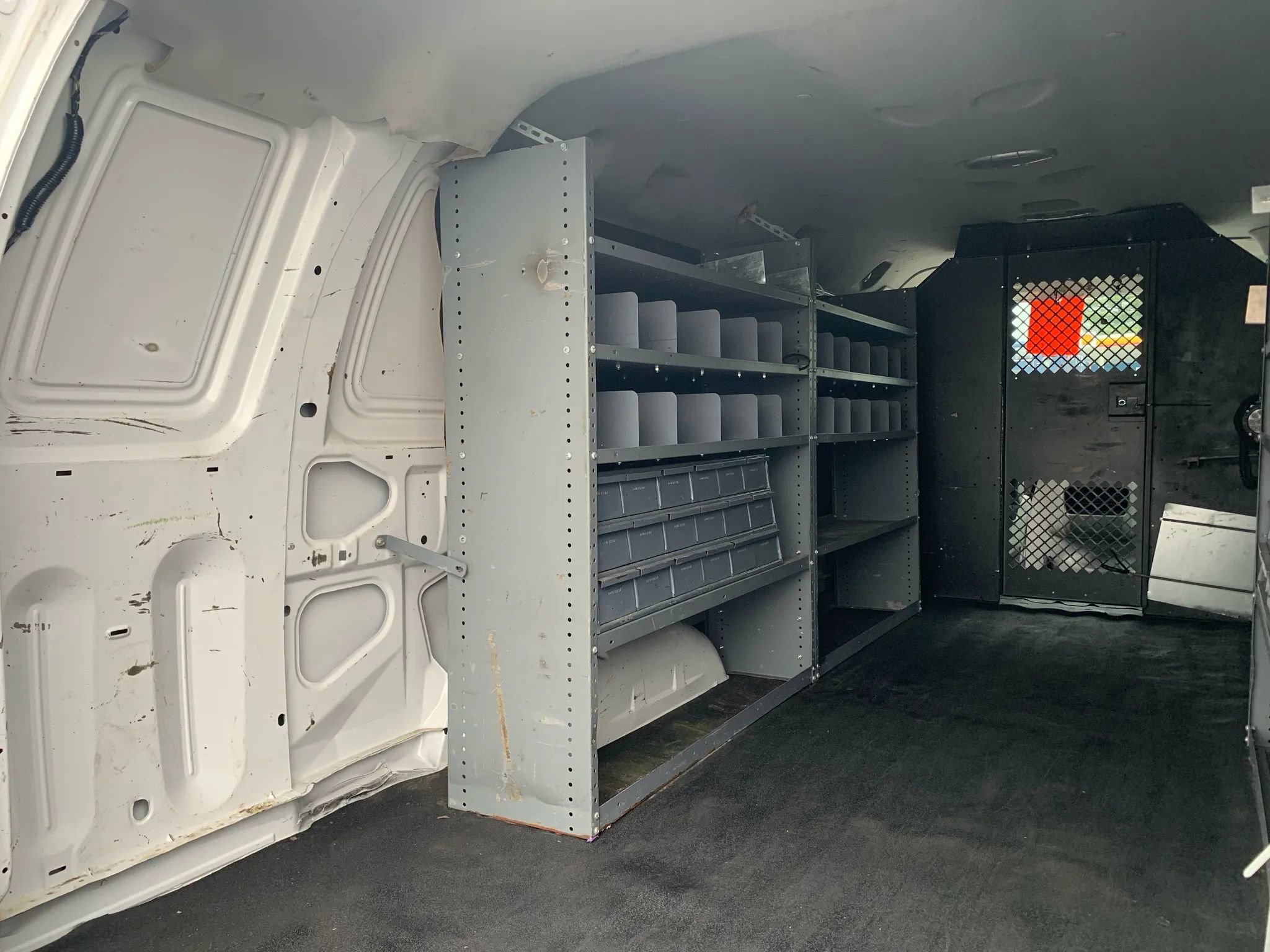 Used 2014 Ford E-350 and Econoline 350 Extended Super Duty w/ Insulation Package image 27