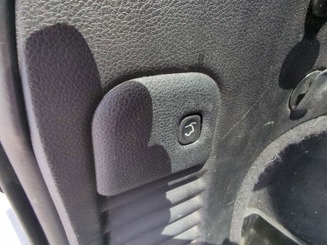 Used 2015 Jeep Grand Cherokee Altitude AWD/4WD image 33