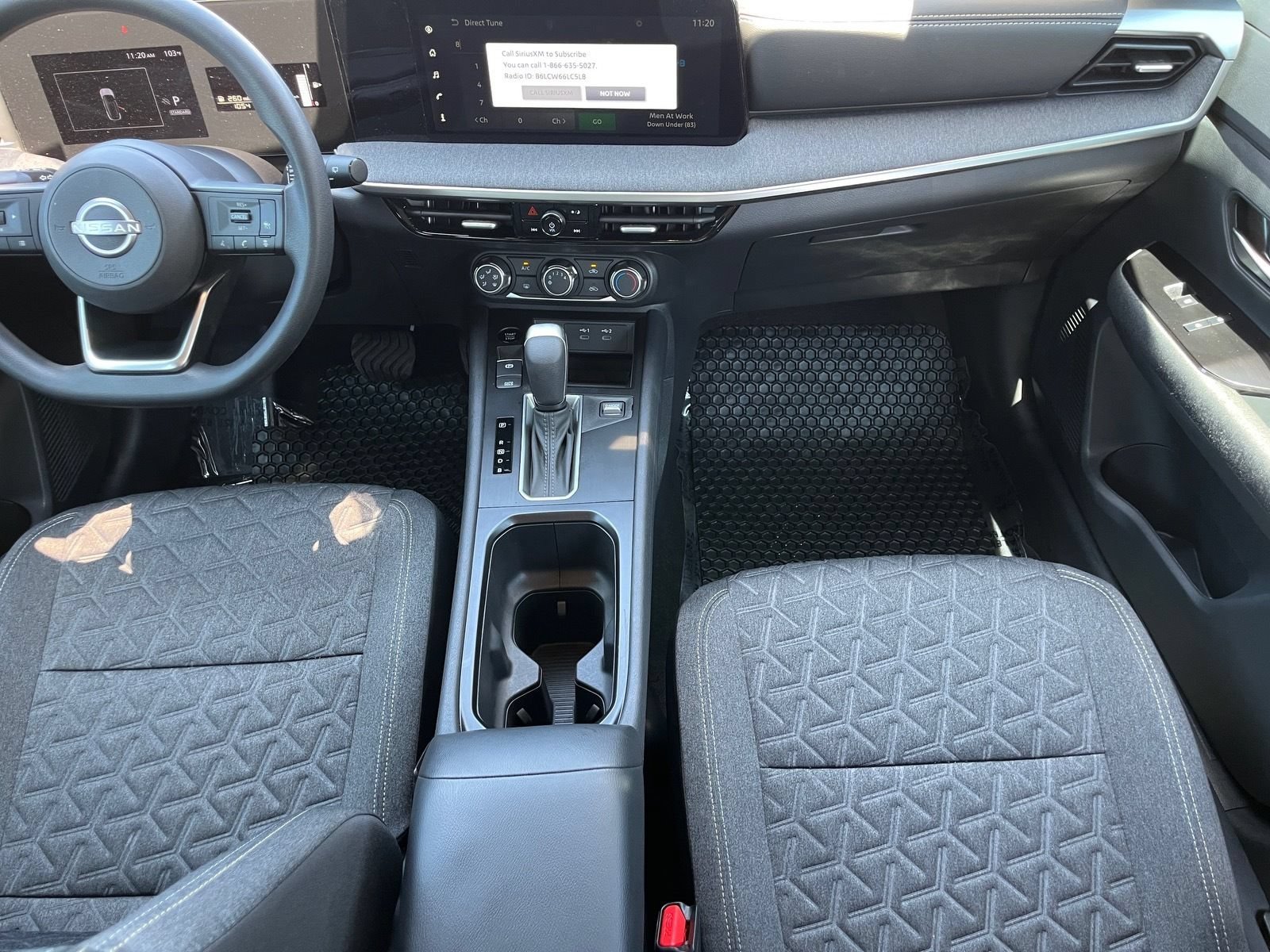 Used 2025 Nissan Kicks SV FWD image 14