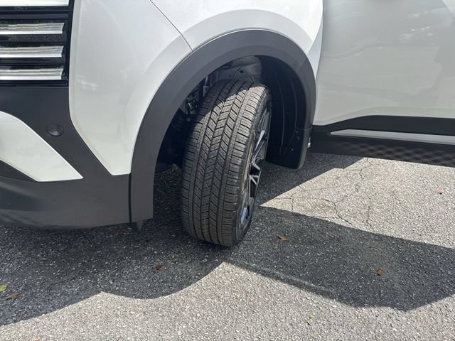 New 2026 Nissan Kicks SR FWD image 30