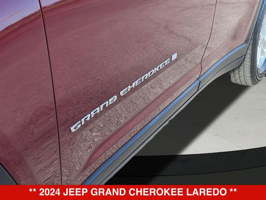 Used 2024 Jeep Grand Cherokee Laredo RWD image 11
