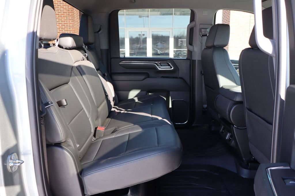 Used 2024 Chevrolet Silverado 3500 LTZ image 47