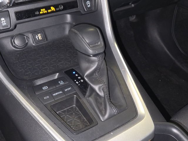 Used 2023 Toyota RAV4 XLE w/ Convenience Package FWD image 19