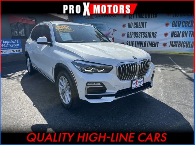 Used 2019 BMW X5 xDrive40i w/ Premium Package 2