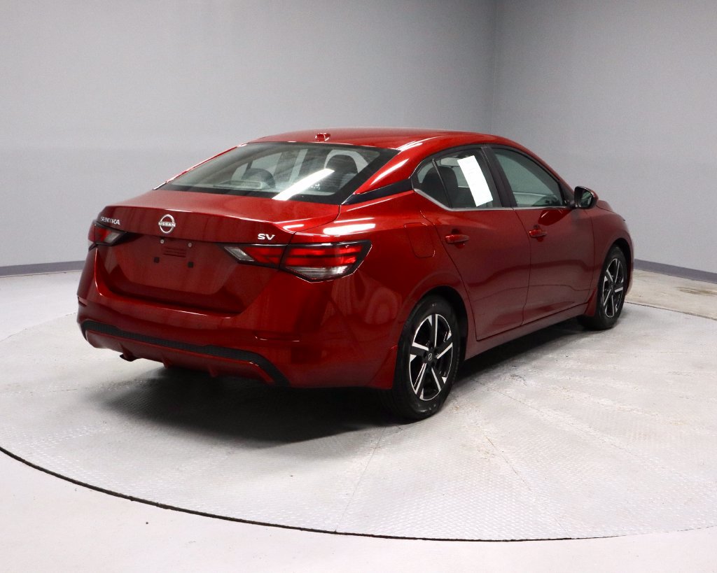 Used 2024 Nissan Sentra SV FWD image 11