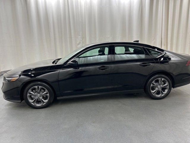 Used 2024 Honda Accord EX image 3