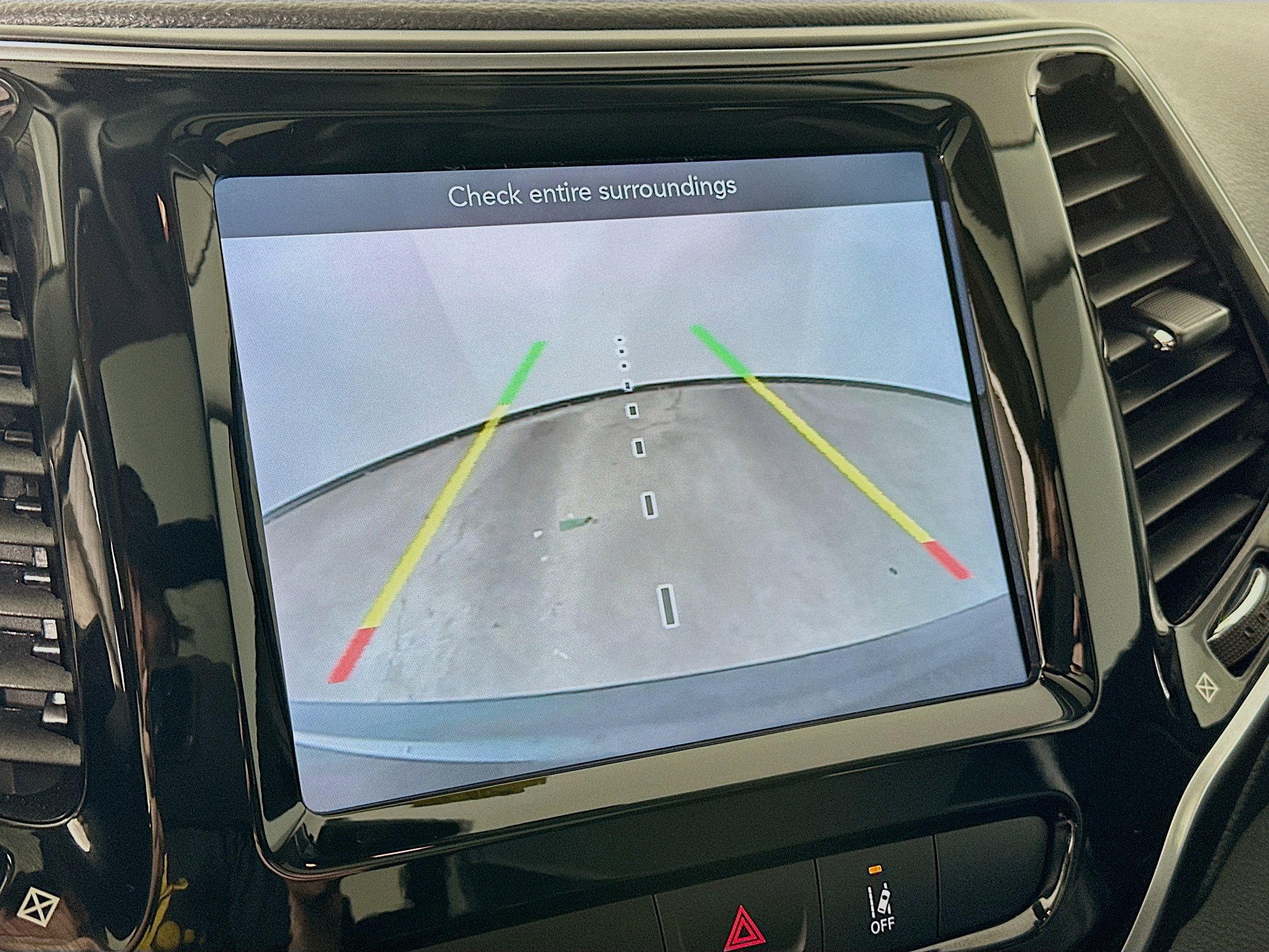 Certified 2022 Jeep Cherokee Limited image 17