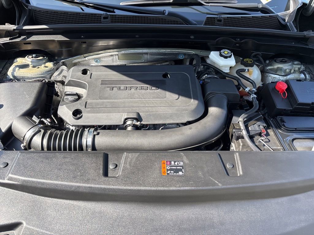 Used 2025 Buick Envision Preferred AWD/4WD image 12