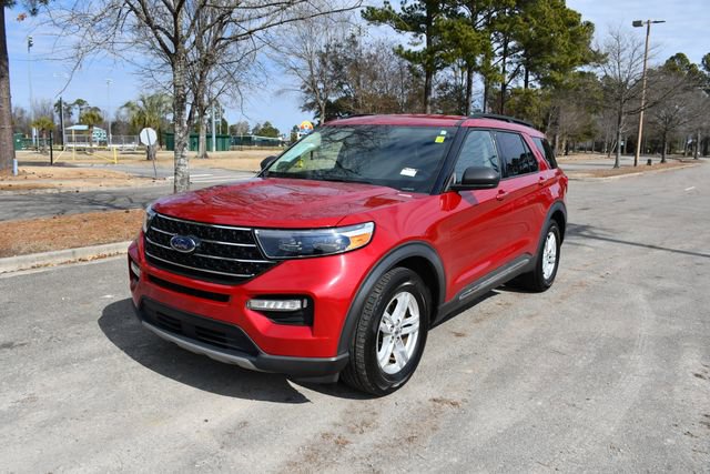 Used 2020 Ford Explorer XLT w/ Equipment Group 202A image 7