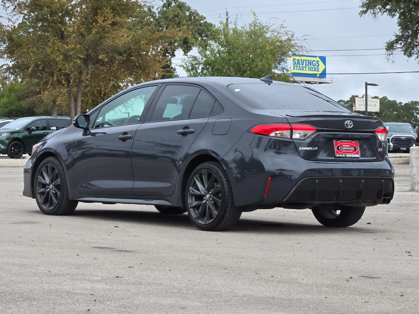 Certified 2025 Toyota Corolla SE FWD image 3