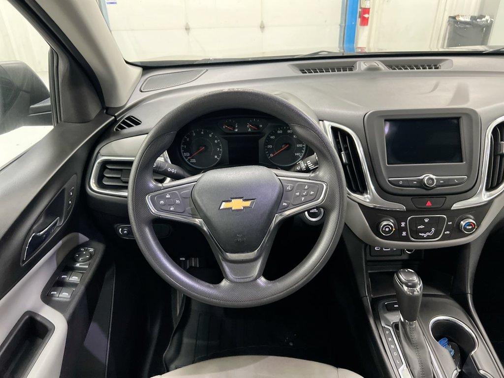 Used 2019 Chevrolet Equinox LS AWD/4WD image 11