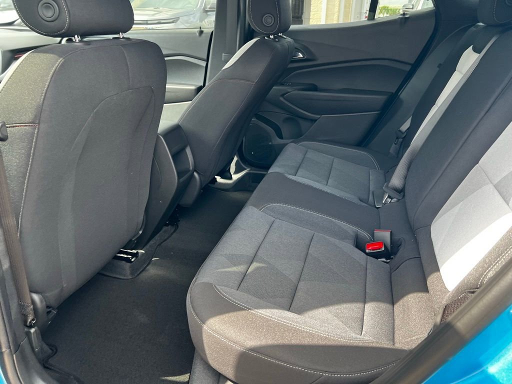 New 2026 Chevrolet Trax RS w/ Sunroof Package image 26