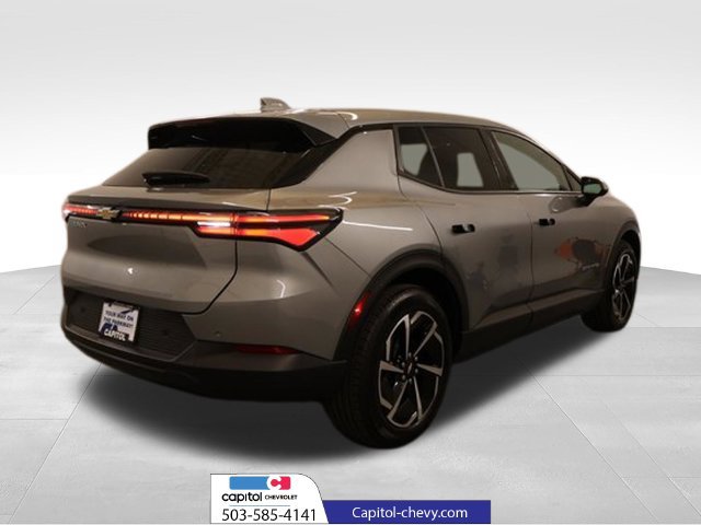 Used 2025 Chevrolet Equinox EV LT FWD image 2