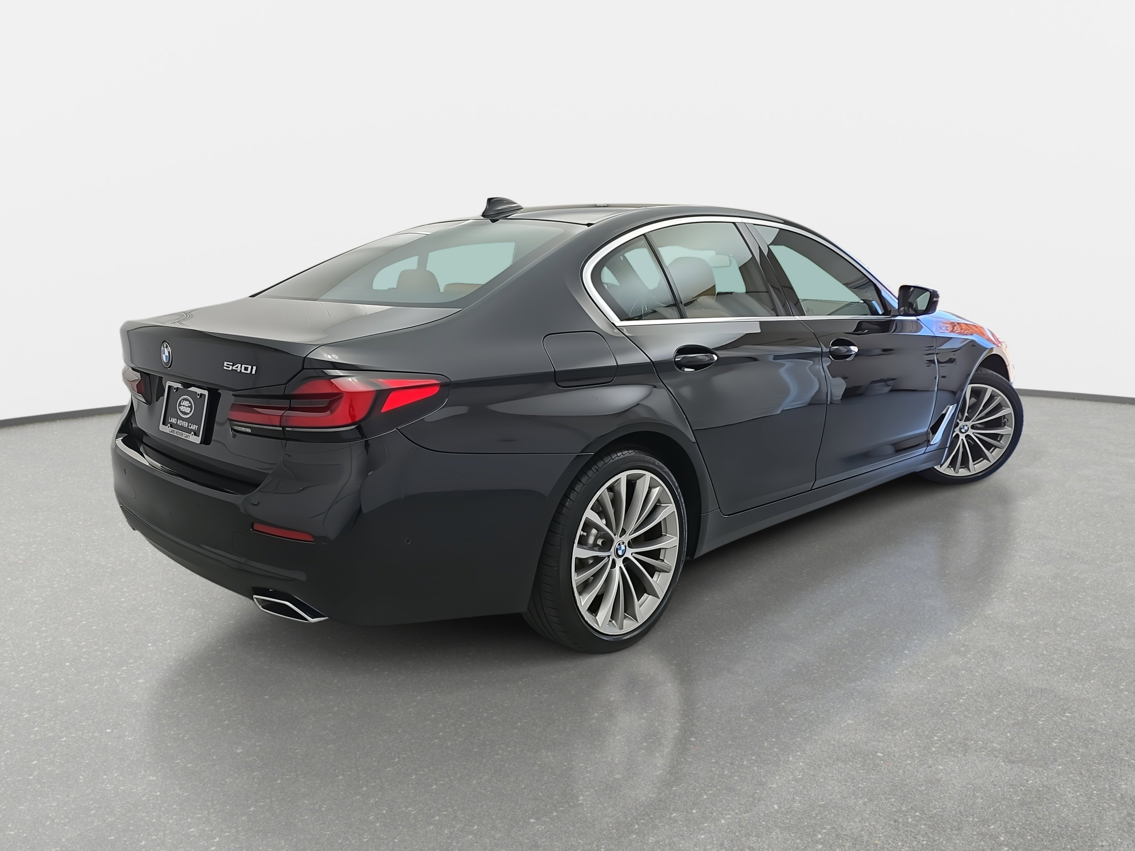 Used 2021 BMW 540i w/ Premium Package image 5