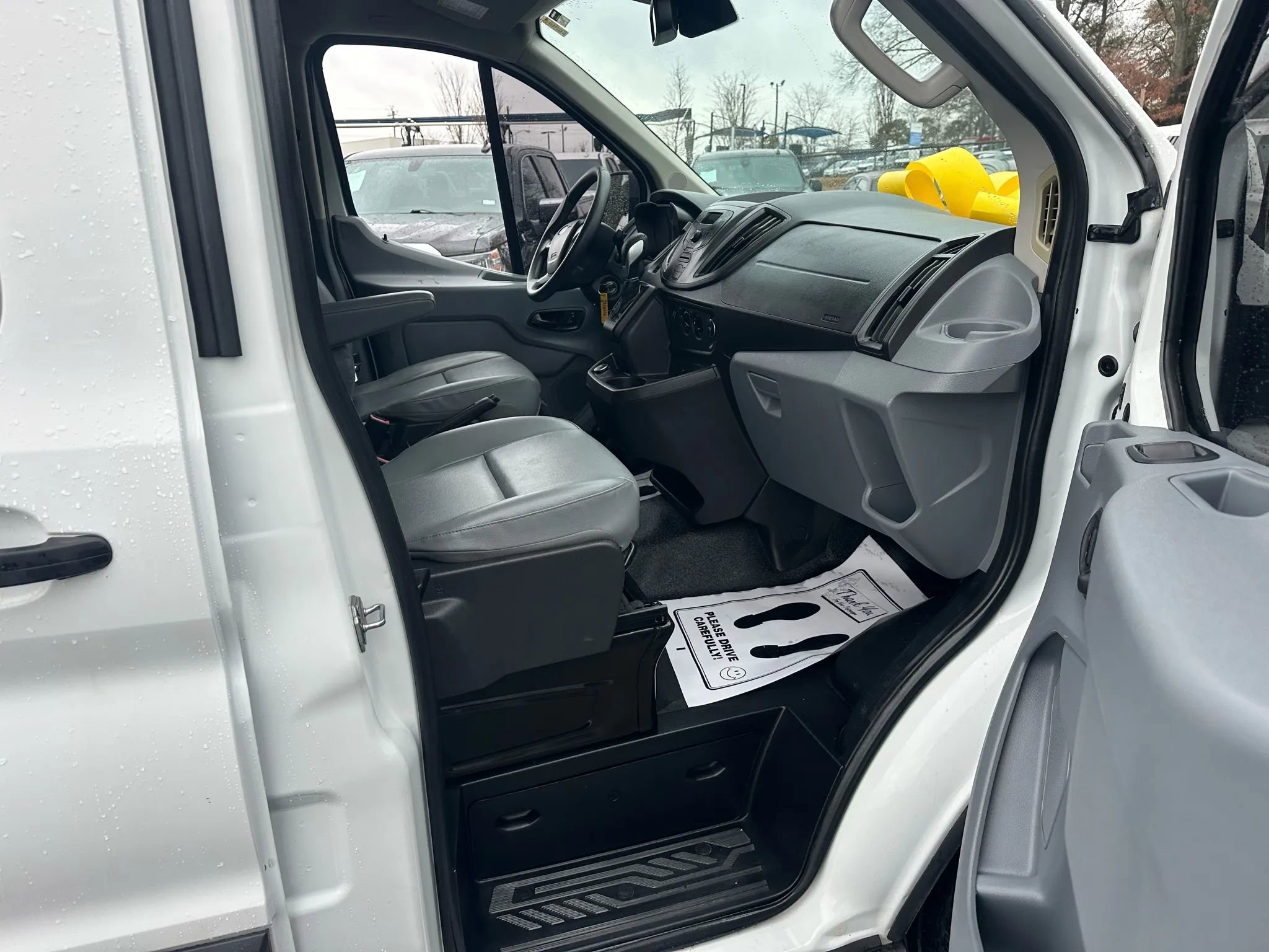 Used 2017 Ford Transit 350 XL image 16