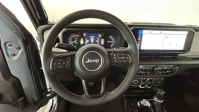 Used 2024 Jeep Wrangler Unlimited w/ Convenience Group AWD/4WD image 13