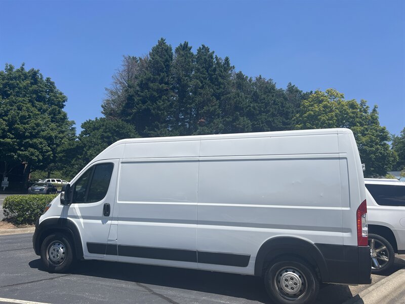 Used 2023 RAM ProMaster 2500 FWD image 9