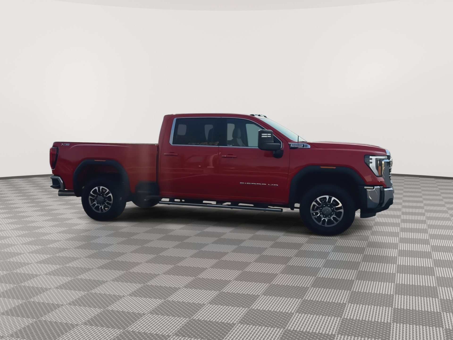 Used 2025 GMC Sierra 2500 SLE image 2