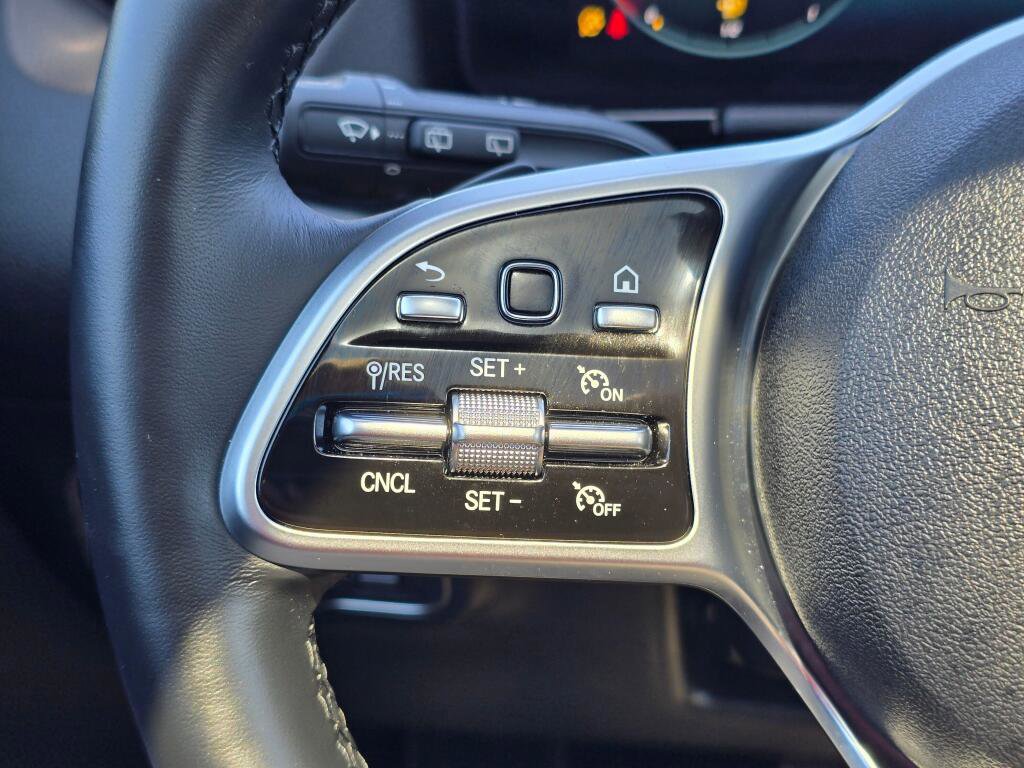 Used 2022 Mercedes-Benz GLA 250 4MATIC image 25