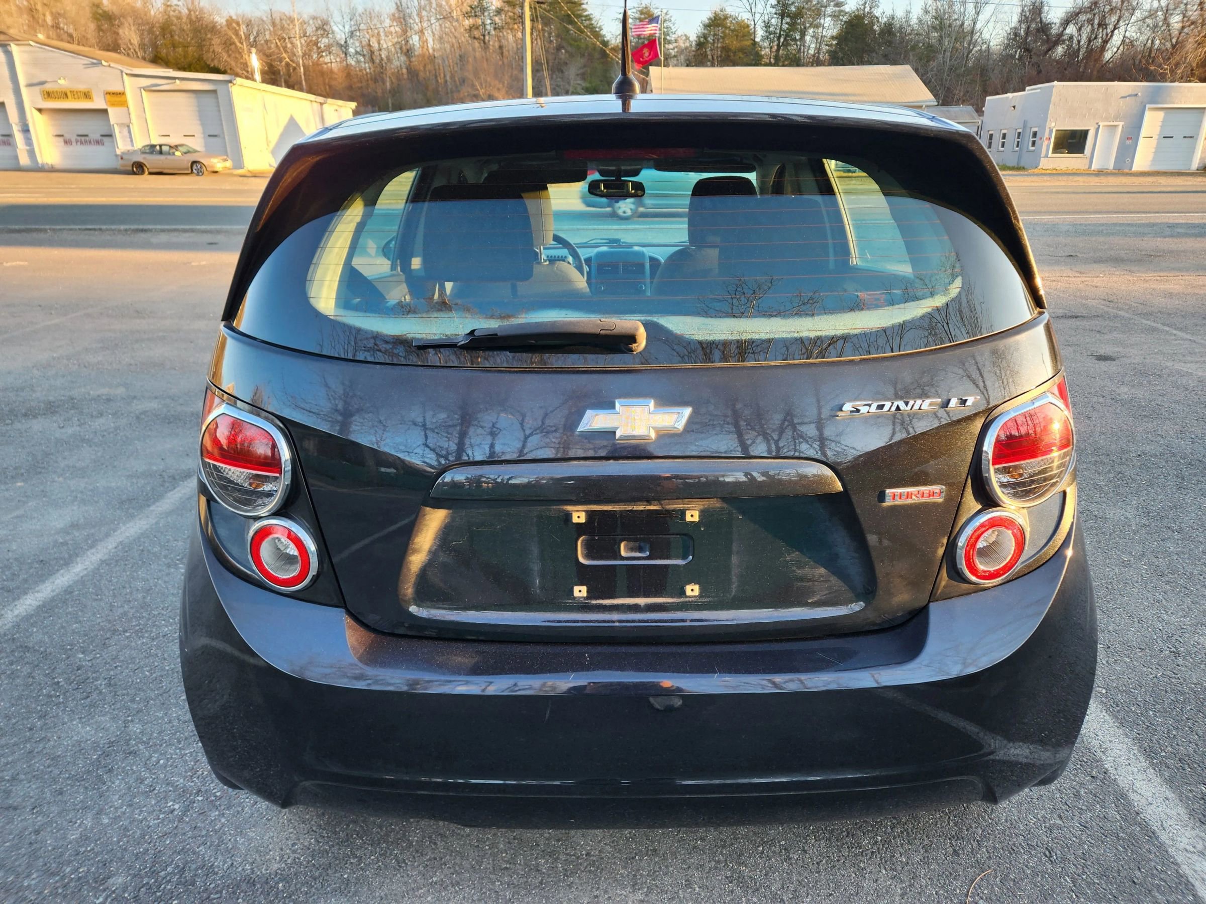 Used 2014 Chevrolet Sonic LT image 9