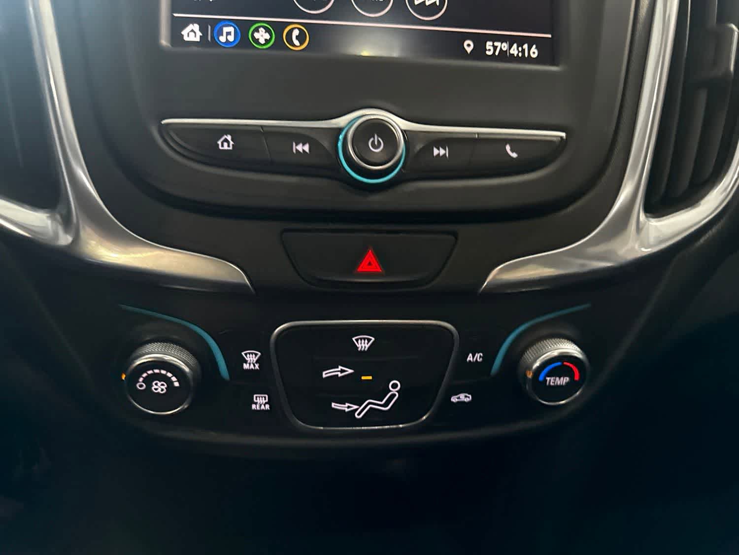 Used 2020 Chevrolet Equinox LT FWD image 25