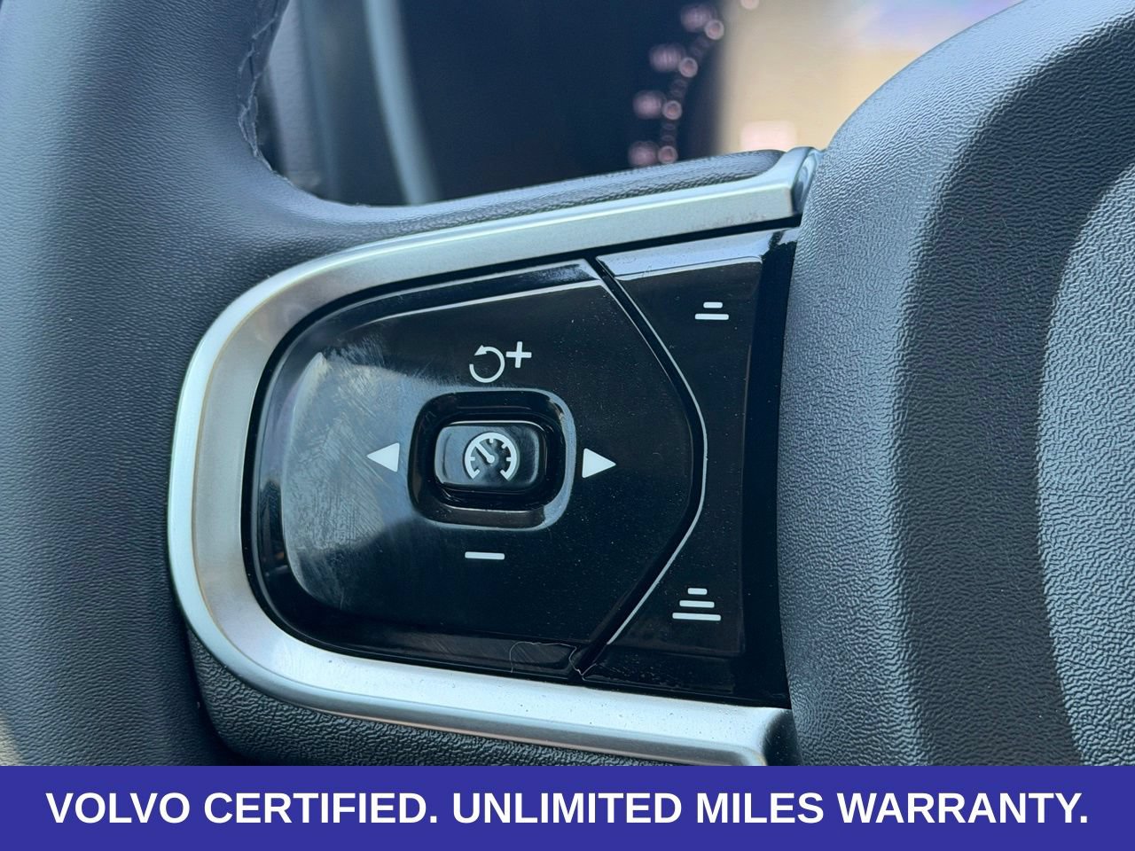 Certified 2024 Volvo XC60 T8 Ultimate w/ Protection Package Premier AWD/4WD image 19