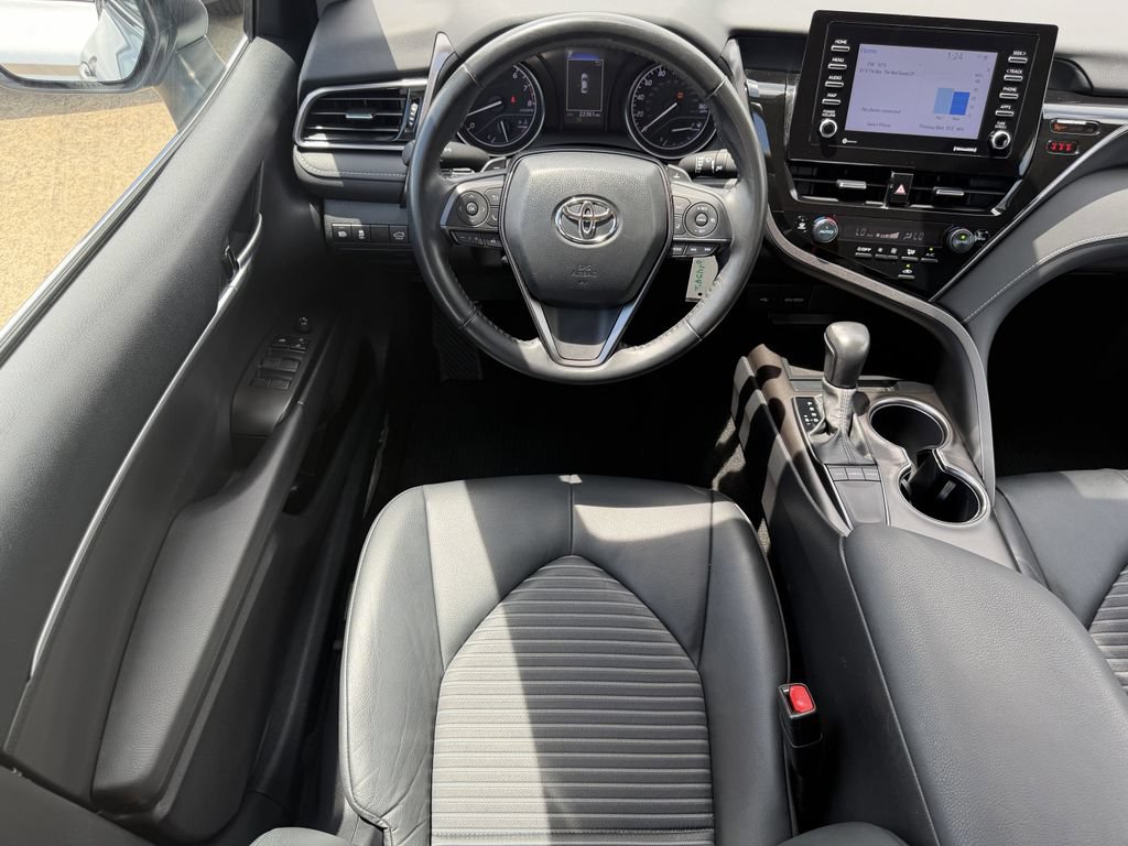 Used 2024 Toyota Camry SE FWD image 14